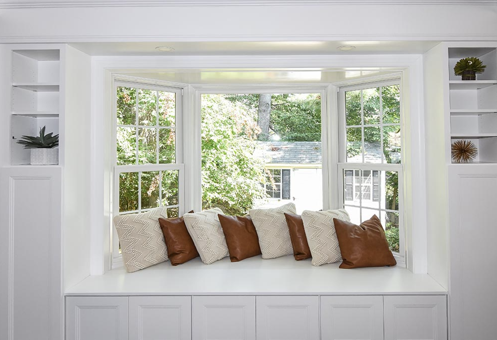 Why You Should Plan a Sunroom Addition for This Summer